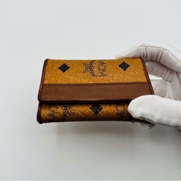 MCM Authentic And Unique Key And Card Holder/Wallet A 2 In 1 EUC - Picture 2 of 11